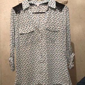 Button down blouse with triangle pattern